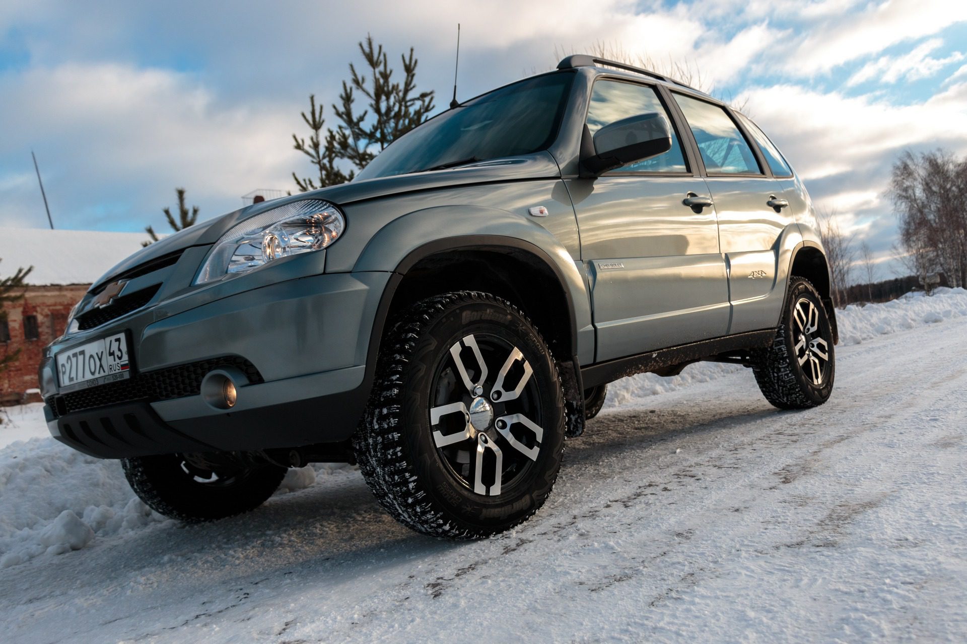 4WD vs. AWD: What’s the Difference? (updated)
