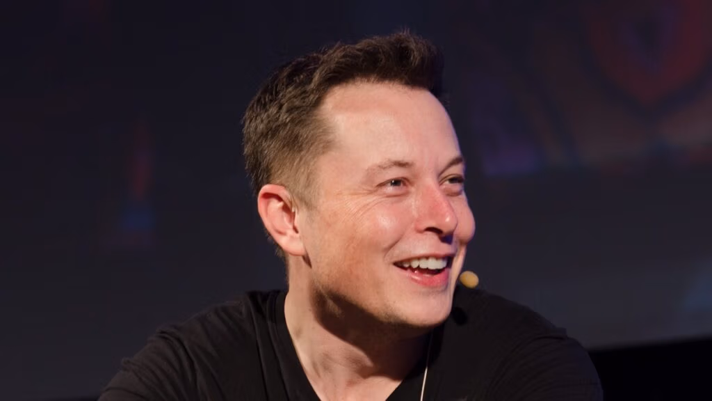 Elon Musk speaking at a 2013 summit