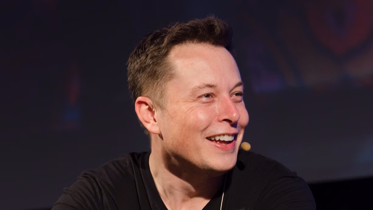 Elon Musk speaking at a 2013 summit